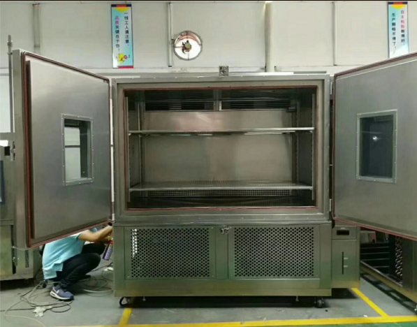 江西做顯示器/平板電腦客戶訂購的大型恒溫恒濕試驗箱開門圖